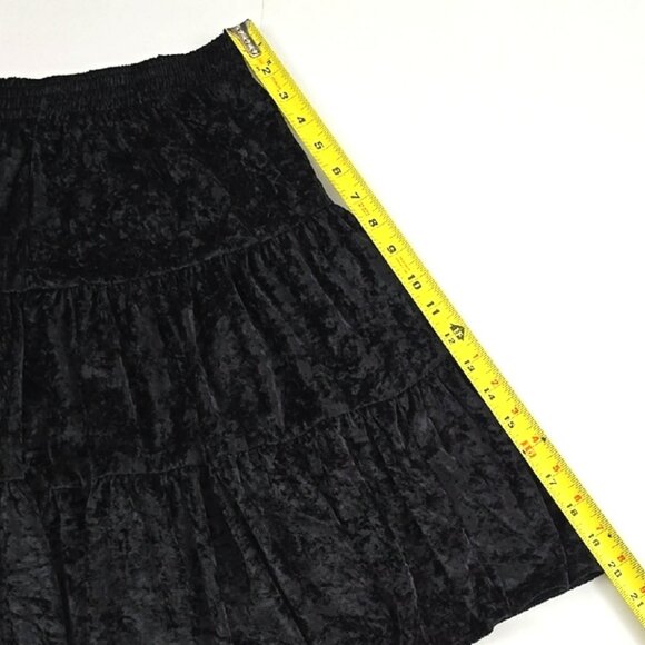 SUGAR KAINE Women's Black Crushed Velvet Tiered A-Line Skirt Stretch Size 14 - Picture 7 of 8